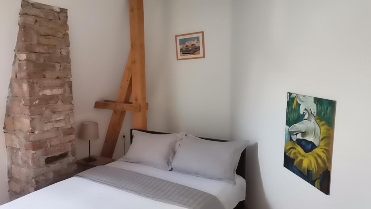Ferienwohnung Crystal Kragujevac Exterior foto